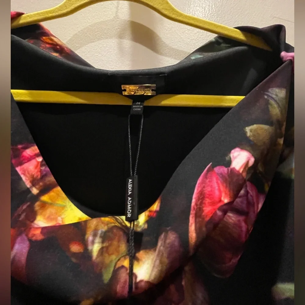 NWT Alexia Admor dress in Enchanted Green - Picture 3 of 6